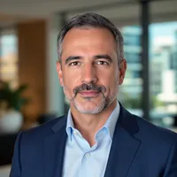Carlos E. Valdivia